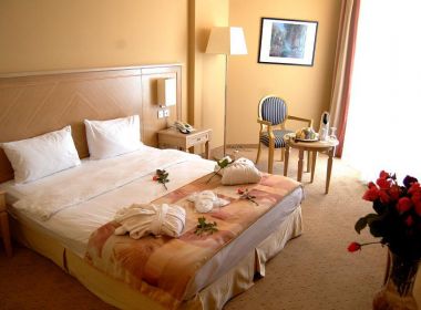 Salamıs Bay Contı Hotel Yılbaşı Uçaklı Paket